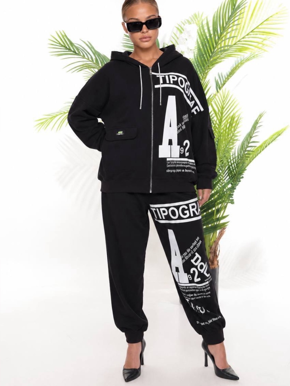Black Graphic Jogger Pants - Women